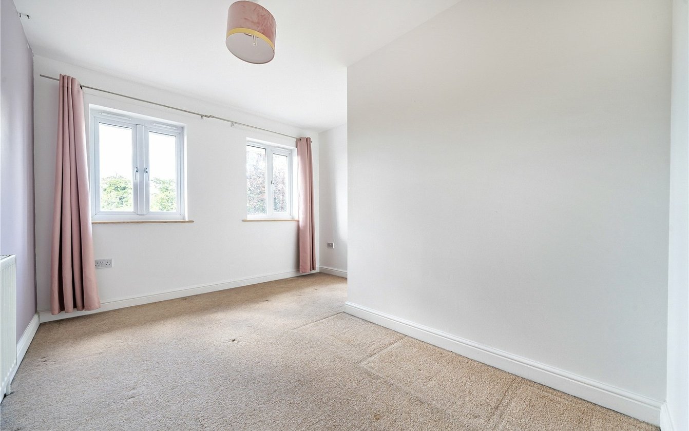 Ypres Drive, Kemsley, Sittingbourne, Kent, ME10, 6576, image-9 - Quealy & Co