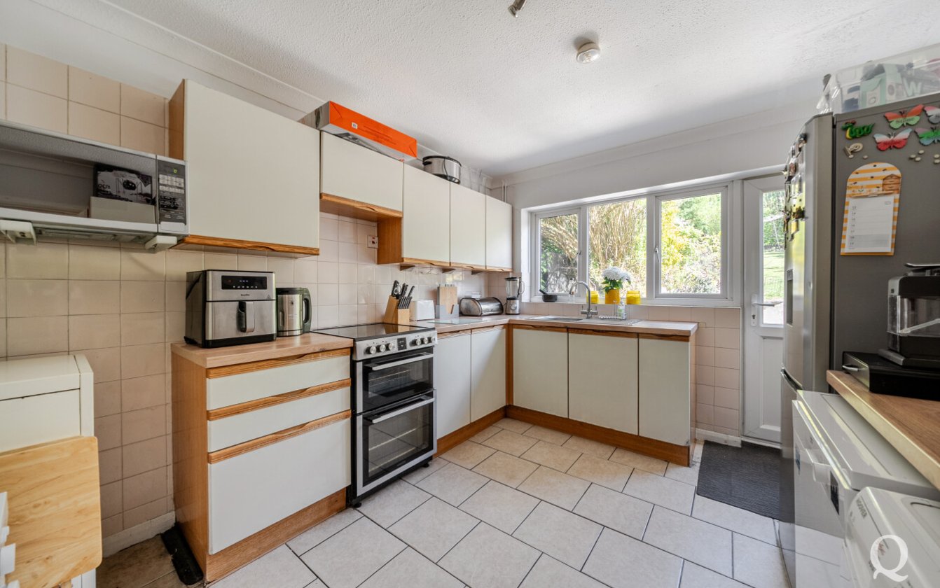 Highsted Valley, Rodmersham, Sittingbourne, Kent, ME9, 6589, image-2 - Quealy & Co