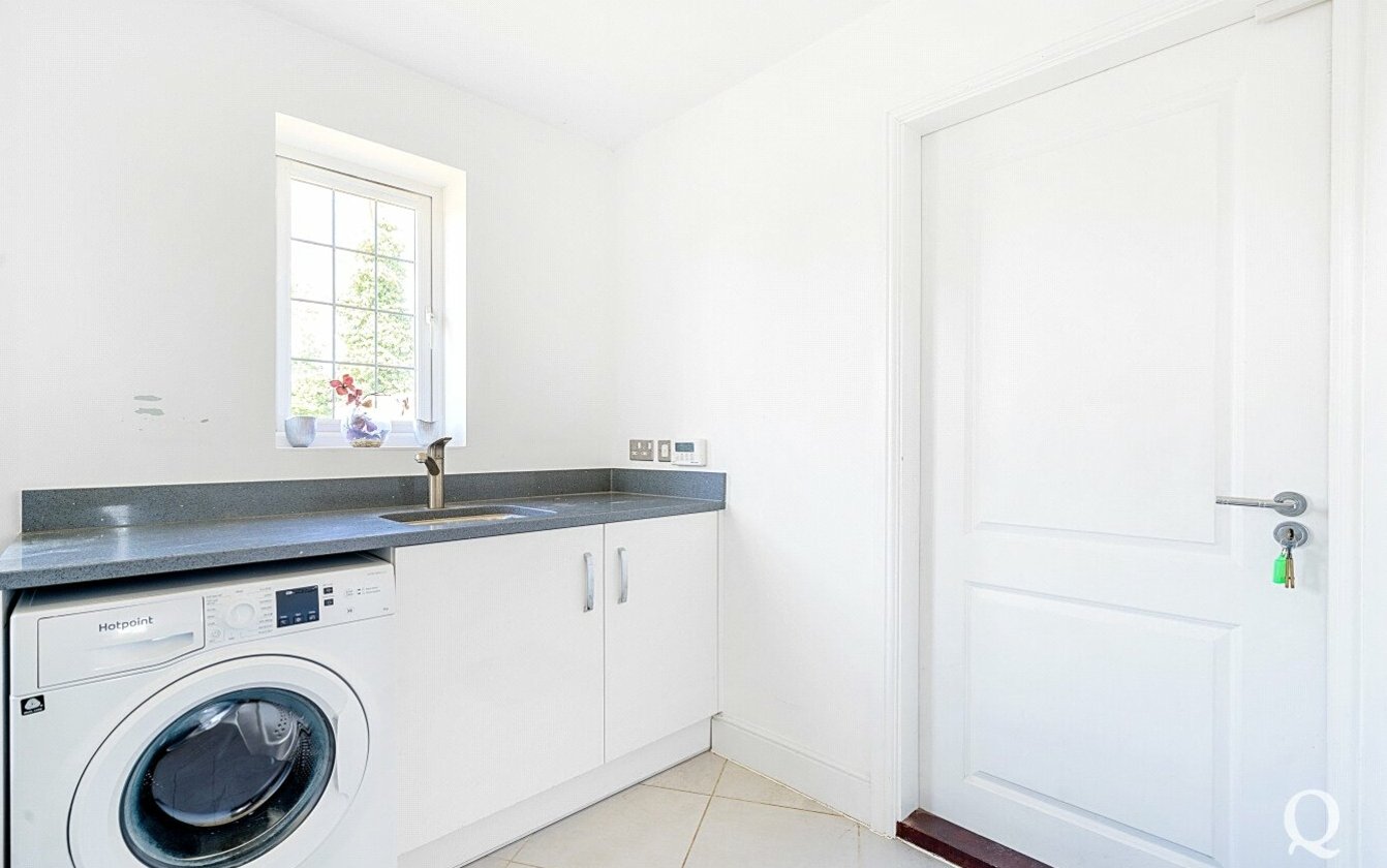 Oak Tree Close, Eastchurch, Sheerness, Kent, ME12, 6602, image-17 - Quealy & Co