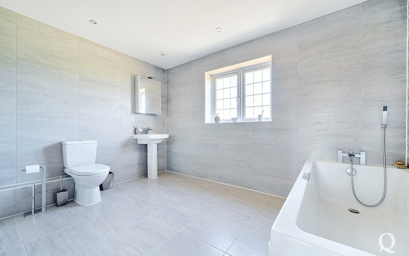 Oak Tree Close, Eastchurch, Sheerness, Kent, ME12, 6602, image-33 - Quealy & Co