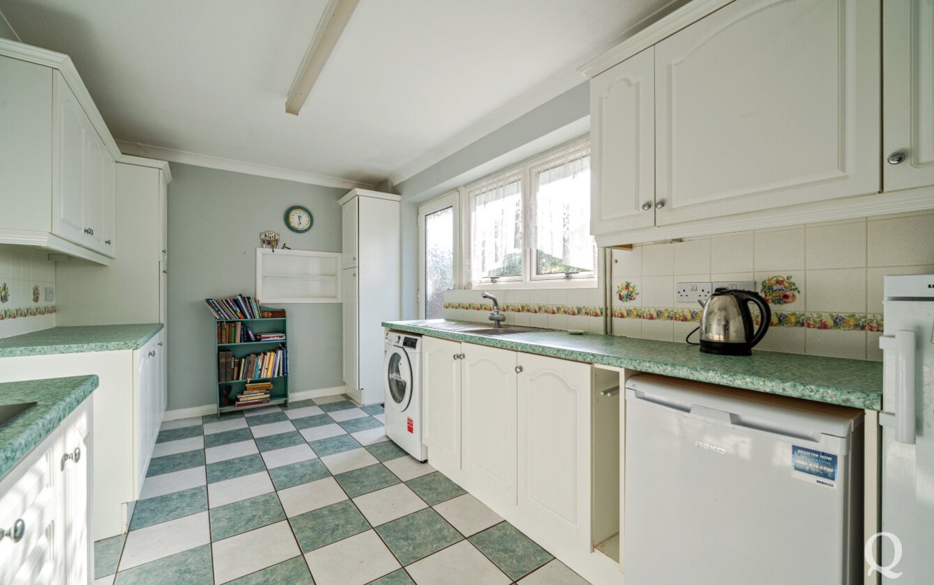 Minterne Avenue, Sittingbourne, Kent, ME10, 6629, image-14 - Quealy & Co