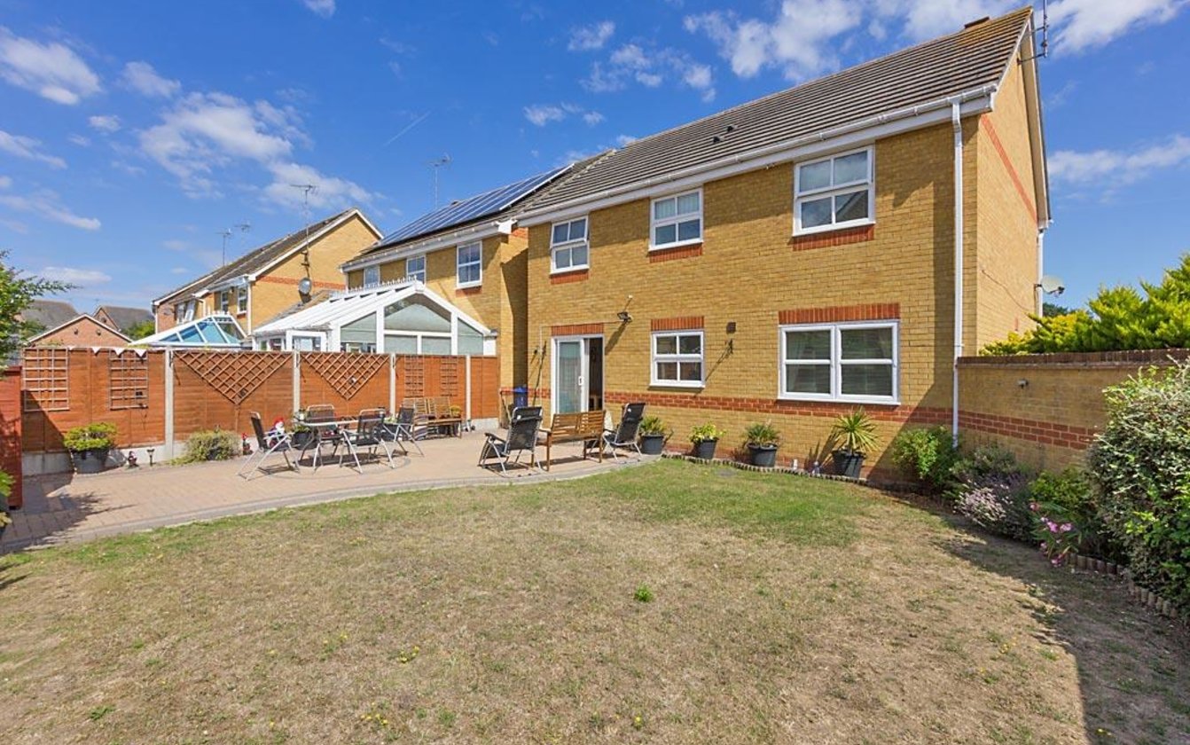 Rettendon Drive, Milton Regis, Sittingbourne, Kent, ME10, 663, image-10 - Quealy & Co