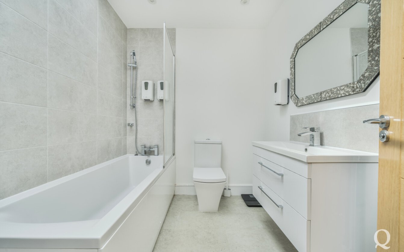 Holywell Lane, Upchurch, Sittingbourne, Kent, ME9, 6634, image-22 - Quealy & Co