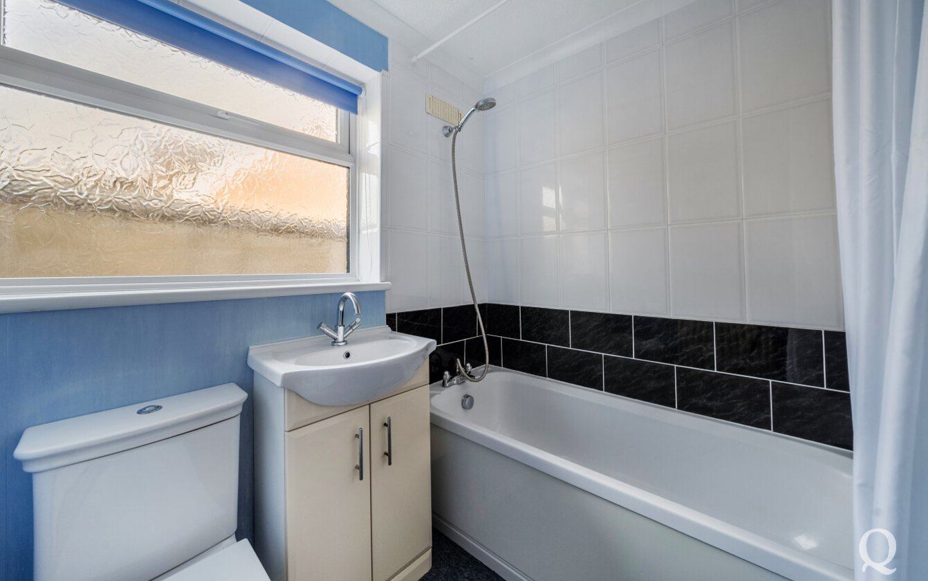 Clovelly Drive, Minster on Sea, Sheerness, Kent, ME12, 6639, image-6 - Quealy & Co