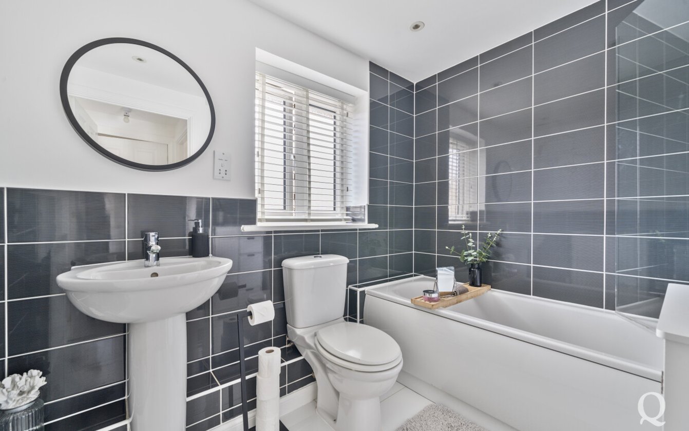 Laurel Road, Minster on Sea, Sheerness, Kent, ME12, 6640, image-6 - Quealy & Co