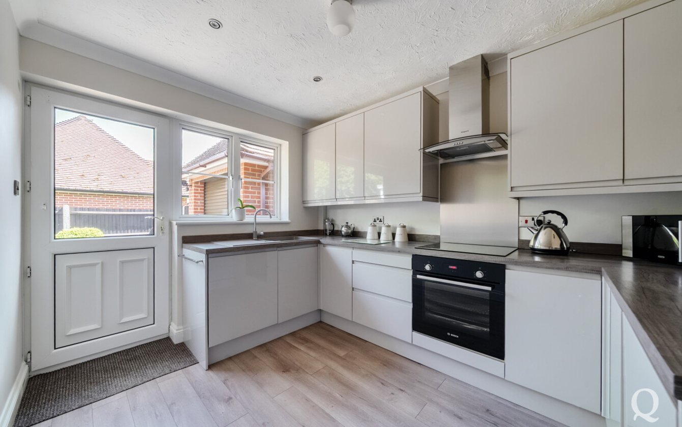 Borden Lane, Sittingbourne, Kent, ME10, 6641, image-2 - Quealy & Co