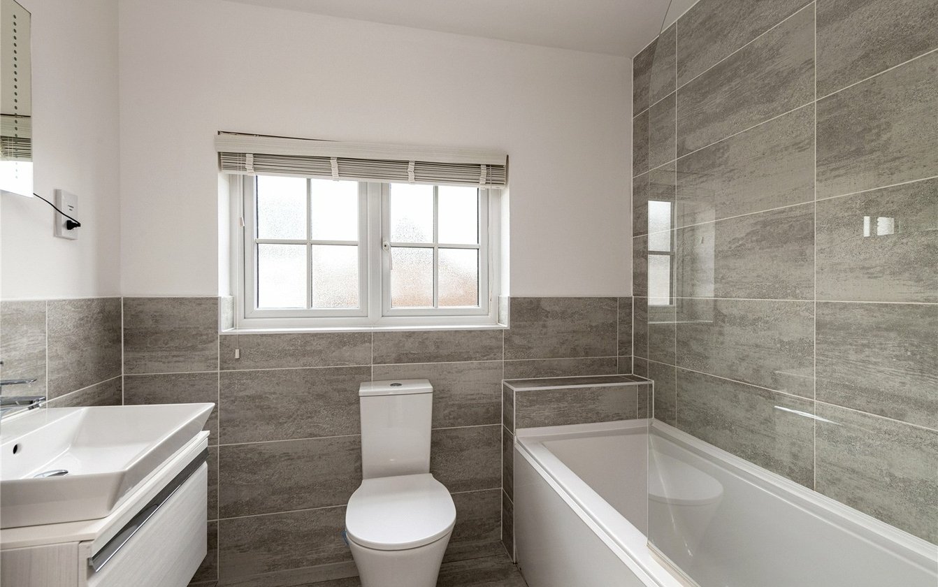 Cambria Crescent, Sittingbourne, Kent, ME10, 6673, image-16 - Quealy & Co