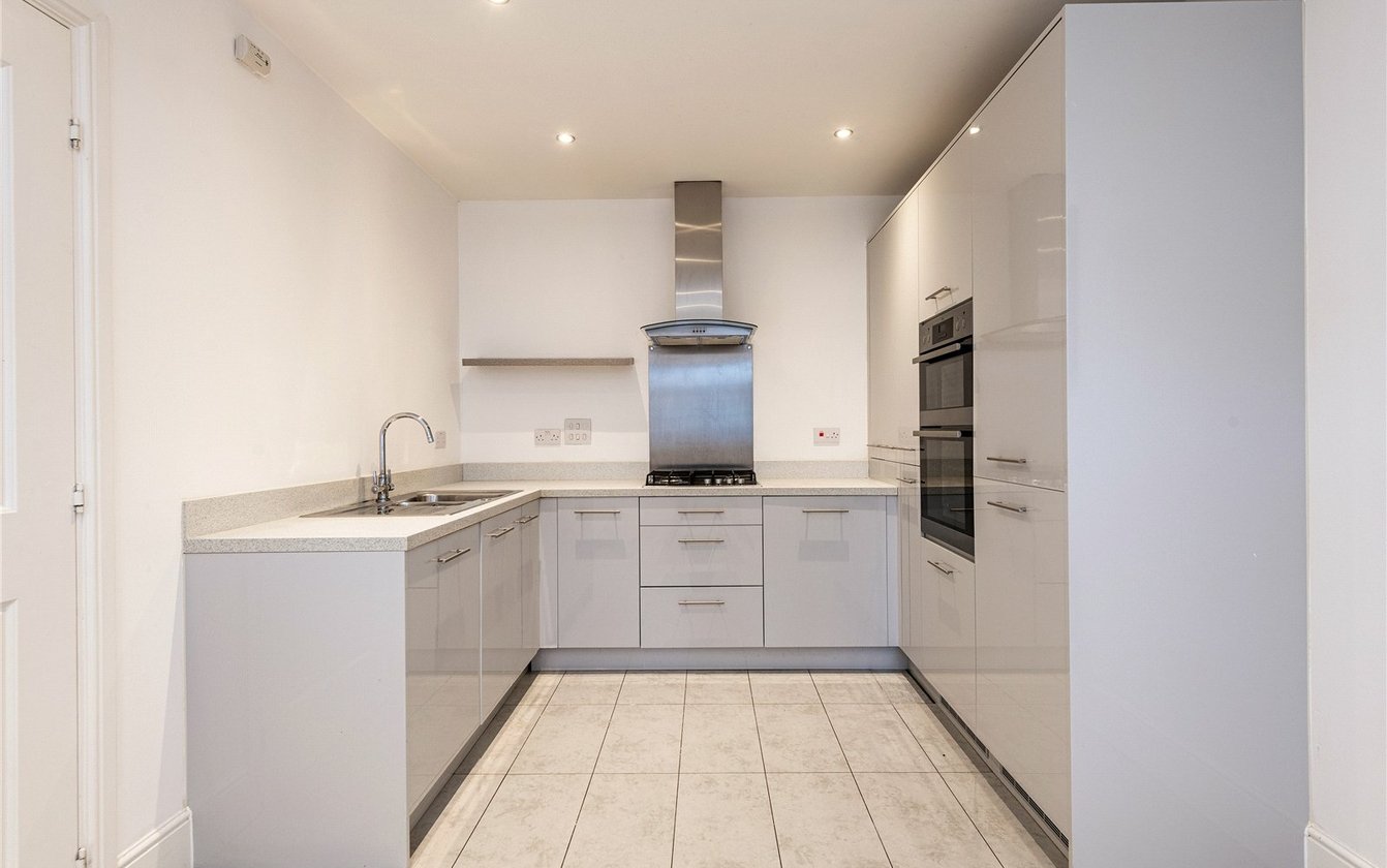 Cambria Crescent, Sittingbourne, Kent, ME10, 6673, image-2 - Quealy & Co