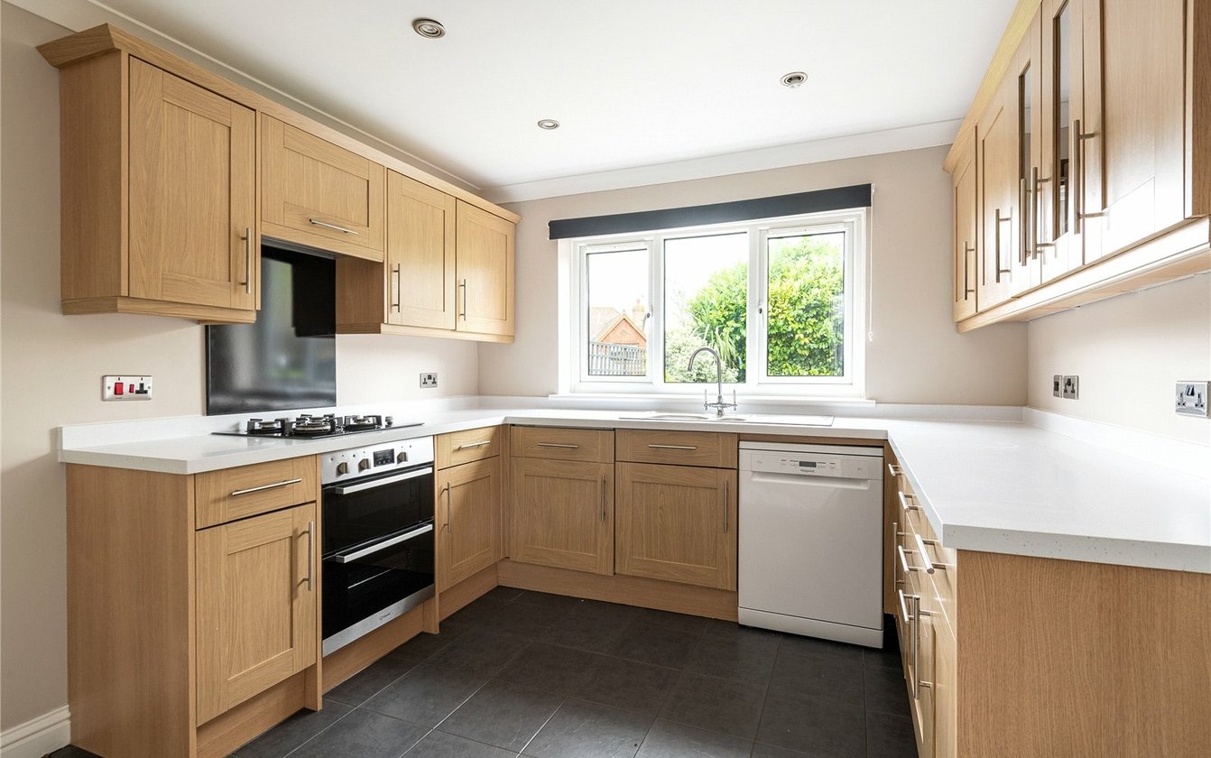 Southsea Avenue, Minster on Sea, Sheerness, Kent, ME12, 6682, image-10 - Quealy & Co