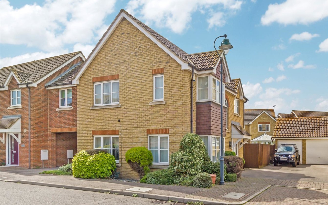 Stangate Drive, Iwade, Sittingbourne, Kent, ME9, 675, image-11 - Quealy & Co