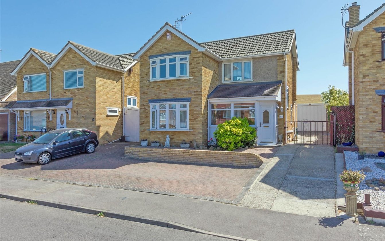 Uplands Way, Minster On Sea, Sheerness, Kent, ME12, 678, image-1 - Quealy & Co