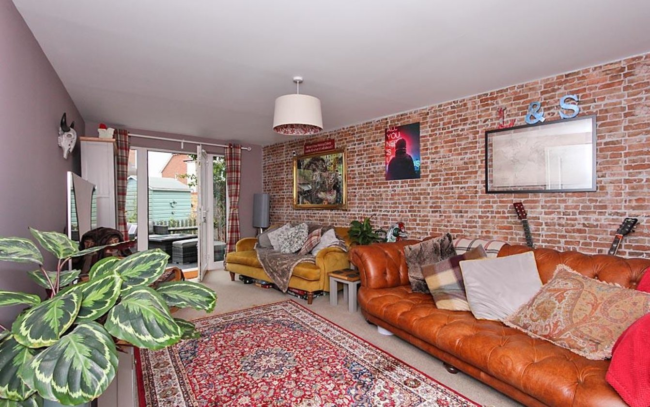 3 Bedroom house for sale in Holly Blue Drive, Iwade, Sittingbourne