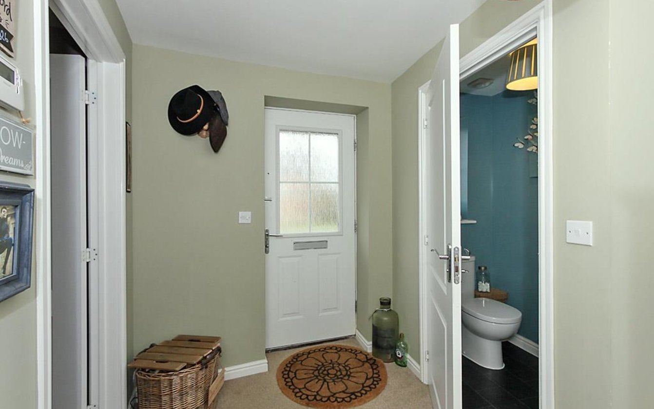 3 Bedroom house for sale in Holly Blue Drive, Iwade, Sittingbourne