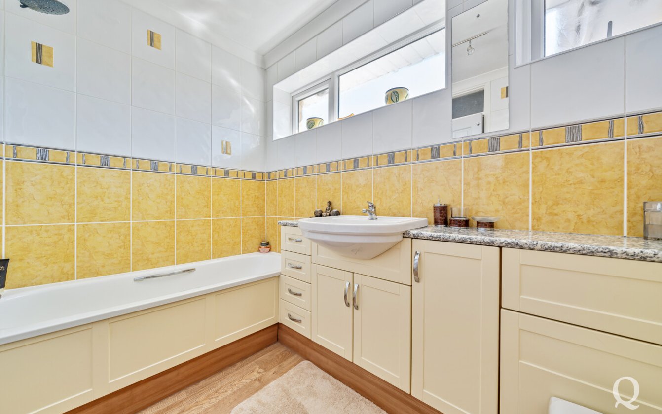 Sandford Road, Sittingbourne, Kent, ME10, 6796, image-8 - Quealy & Co