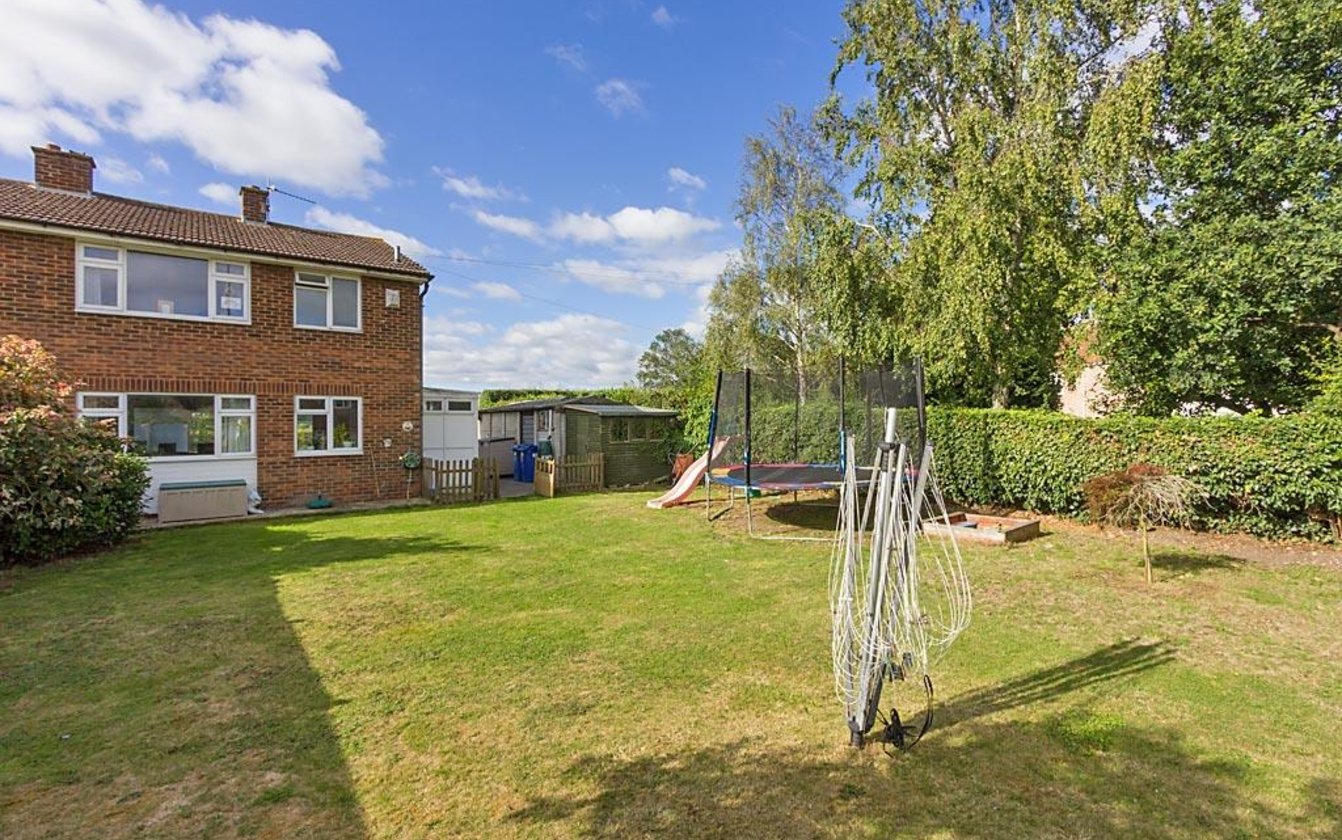 3 Bedroom house for sale in London Road, Newington, Sittingbourne, Kent