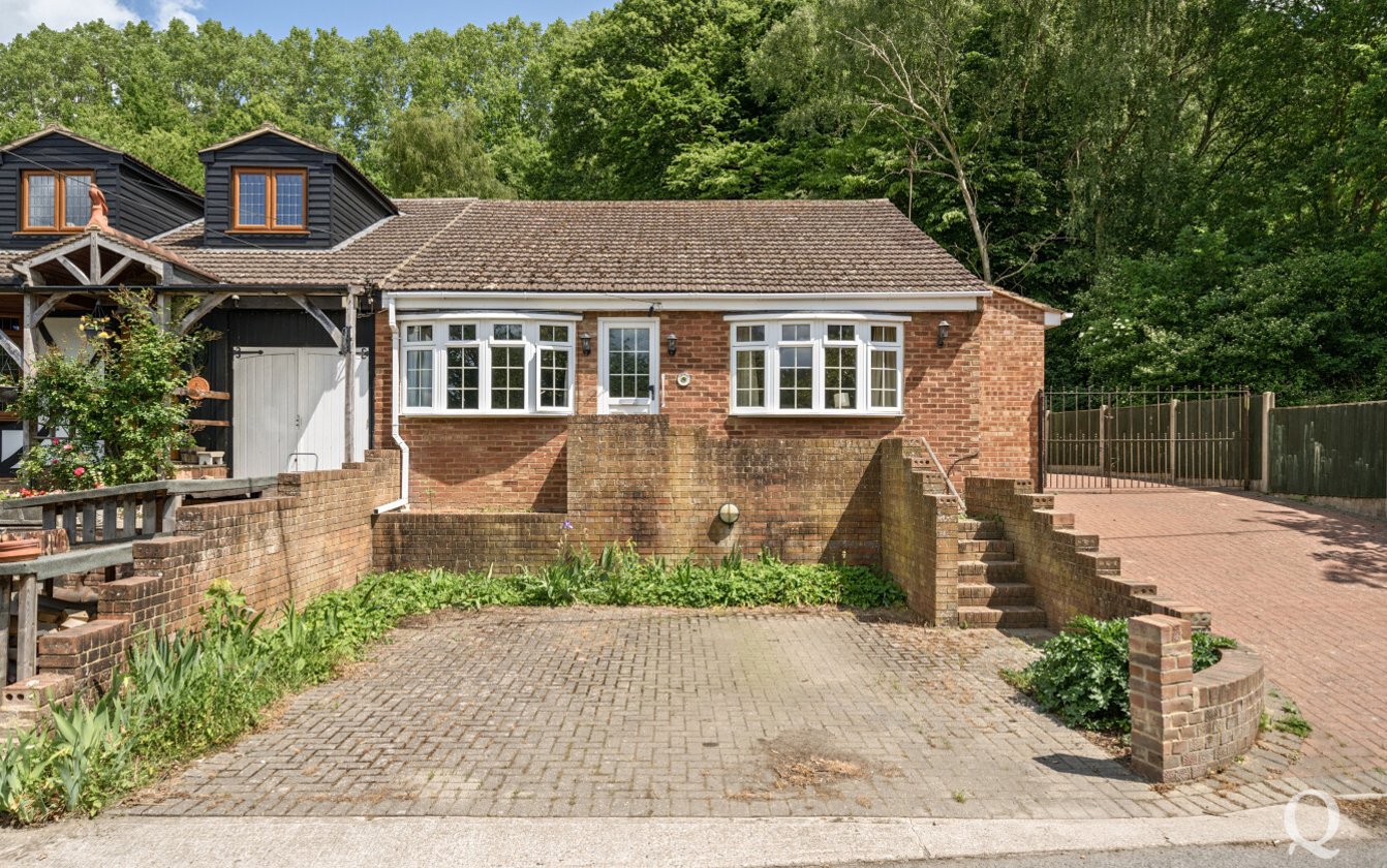 Highsted Valley, Rodmersham, Sittingbourne, Kent, ME9, 6820, image-15 - Quealy & Co