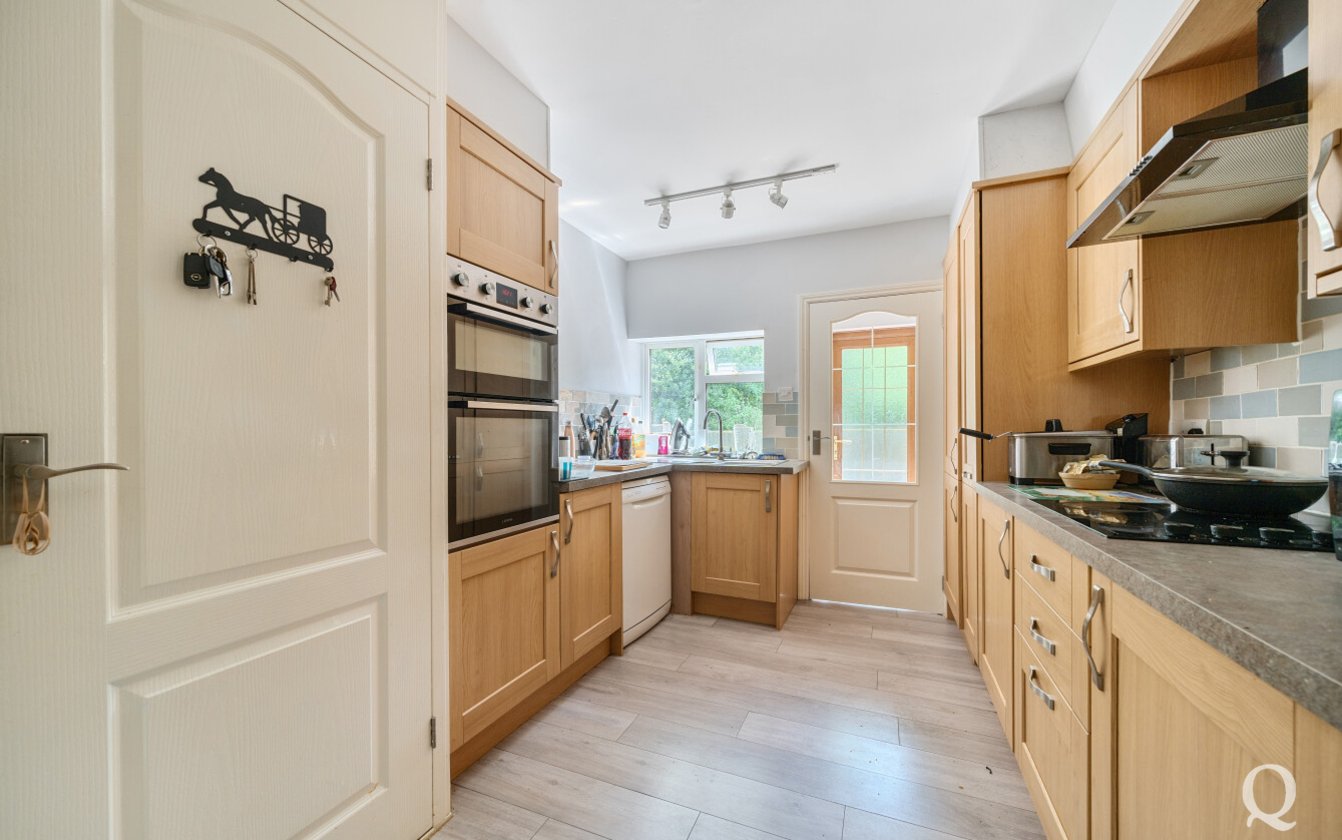 Highsted Valley, Rodmersham, Sittingbourne, Kent, ME9, 6820, image-2 - Quealy & Co