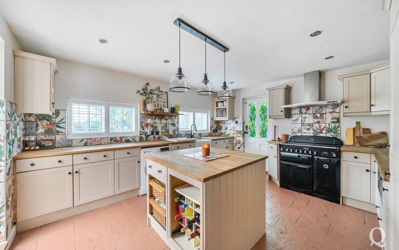 Chestnut Wood Lane, Borden, Sittingbourne, Kent, ME9, 6847, image-2 - Quealy & Co