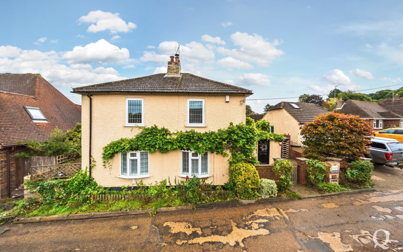 Chestnut Wood Lane, Borden, Sittingbourne, Kent, ME9, 6847, image-1 - Quealy & Co