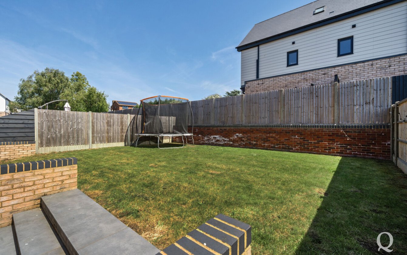Queen Bertha Drive, Minster on Sea, Sheerness, Kent, ME12, 6857, image-14 - Quealy & Co