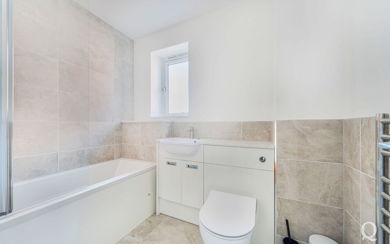 Queen Bertha Drive, Minster on Sea, Sheerness, Kent, ME12, 6857, image-10 - Quealy & Co