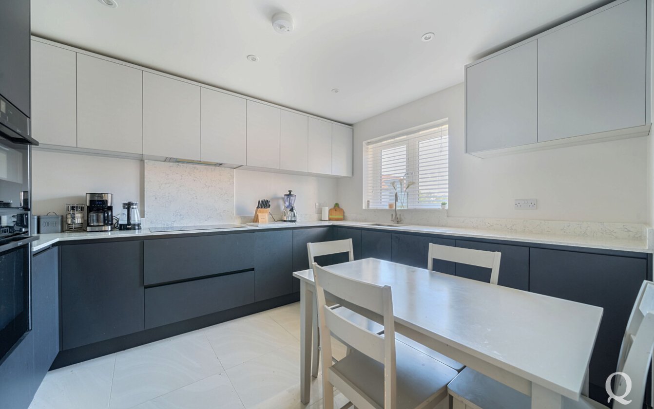 Queen Bertha Drive, Minster on Sea, Sheerness, Kent, ME12, 6857, image-2 - Quealy & Co