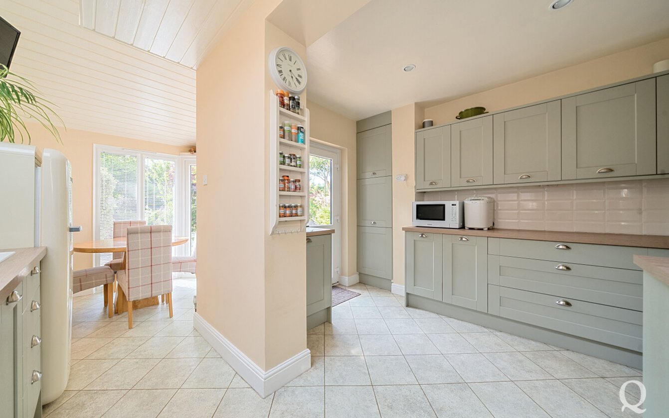 Park Drive, Sittingbourne, Kent, ME10, 6891, image-2 - Quealy & Co
