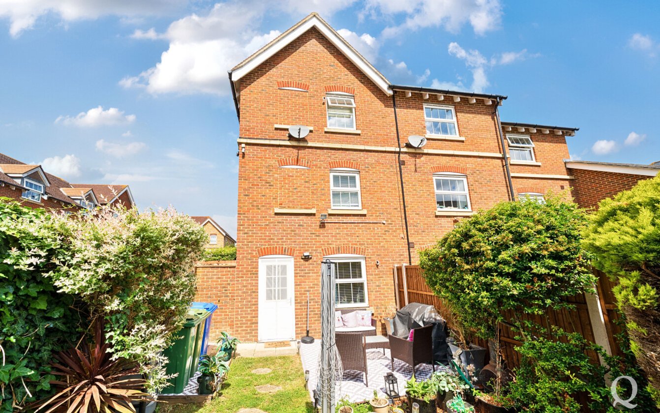Easton Drive, Sittingbourne, Kent, ME10, 6898, image-16 - Quealy & Co
