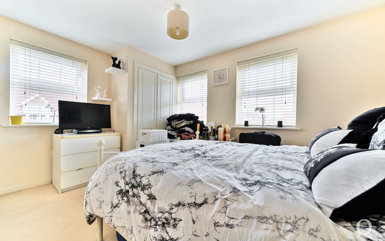 Easton Drive, Sittingbourne, Kent, ME10, 6898, image-12 - Quealy & Co