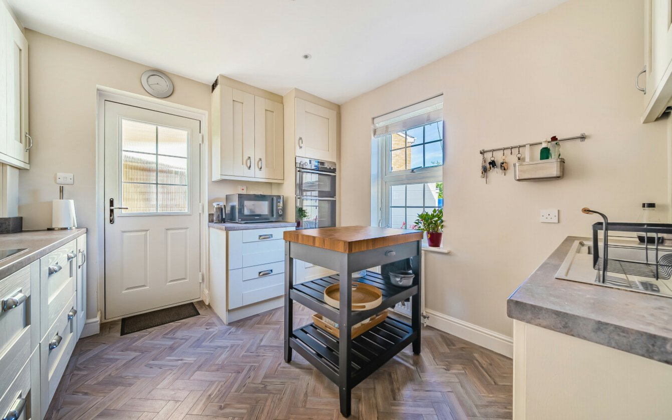 Bell Road, Sittingbourne, Kent, ME10, 6919, image-4 - Quealy & Co