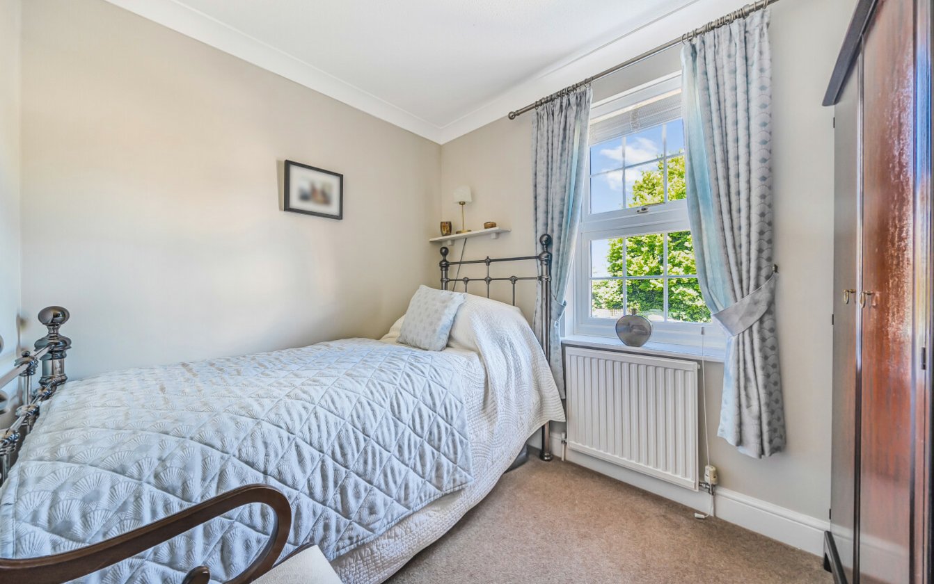 Bell Road, Sittingbourne, Kent, ME10, 6919, image-7 - Quealy & Co