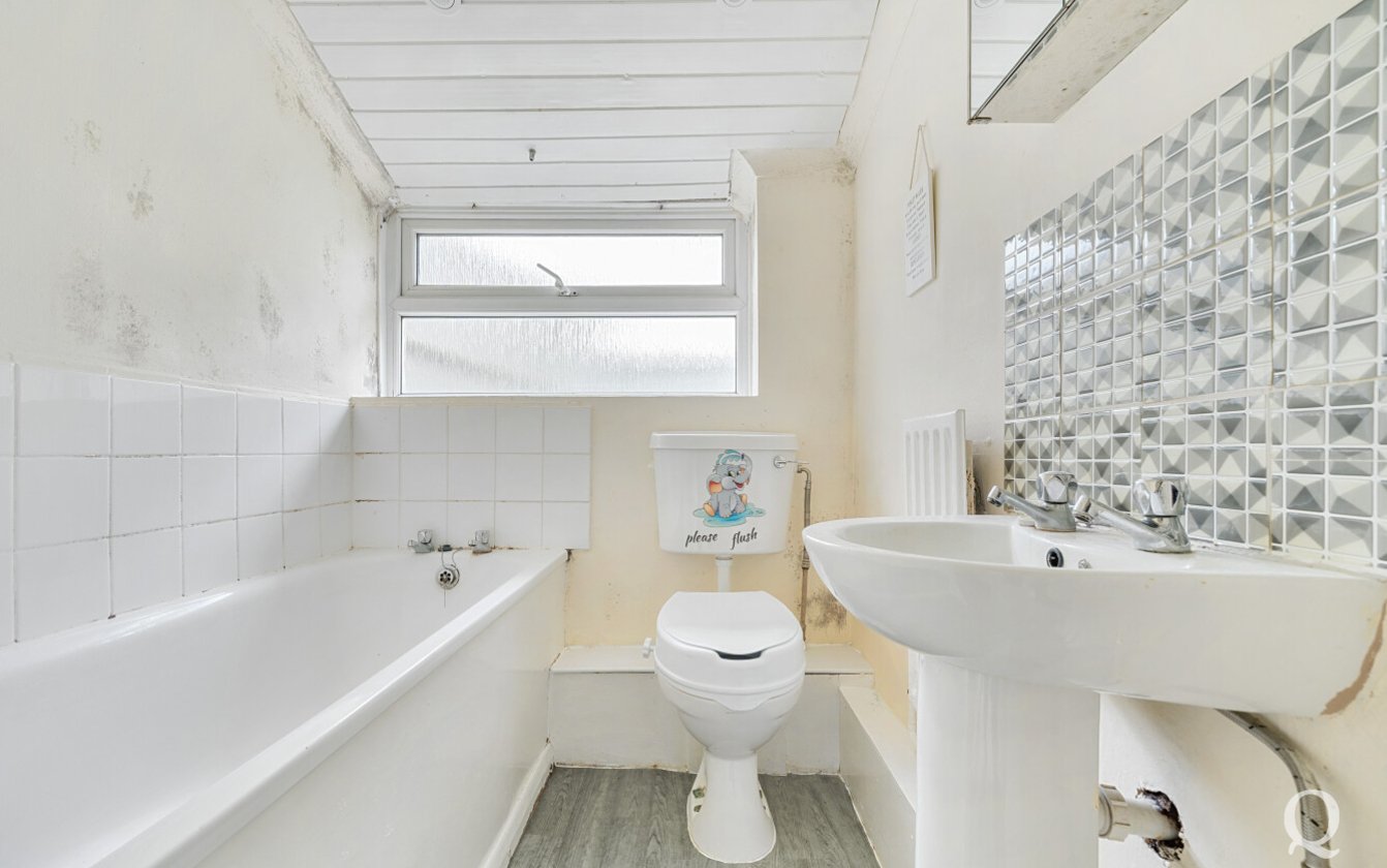 Jubilee Terrace, Gillingham, Kent, ME7, 6924, image-8 - Quealy & Co
