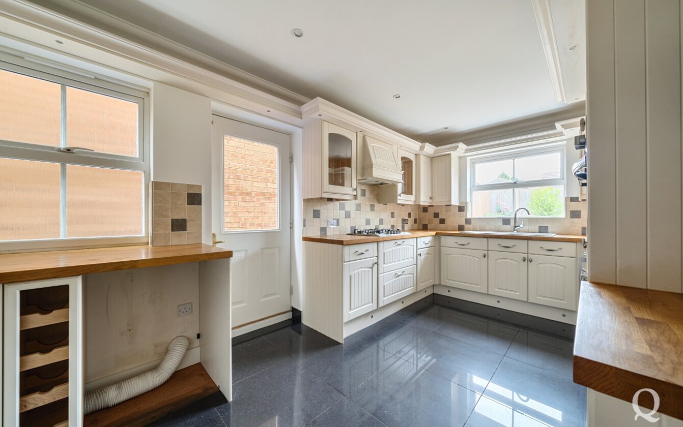 Moonfleet Close, Kemsley, Sittingbourne, Kent, ME10, 6927, image-2 - Quealy & Co