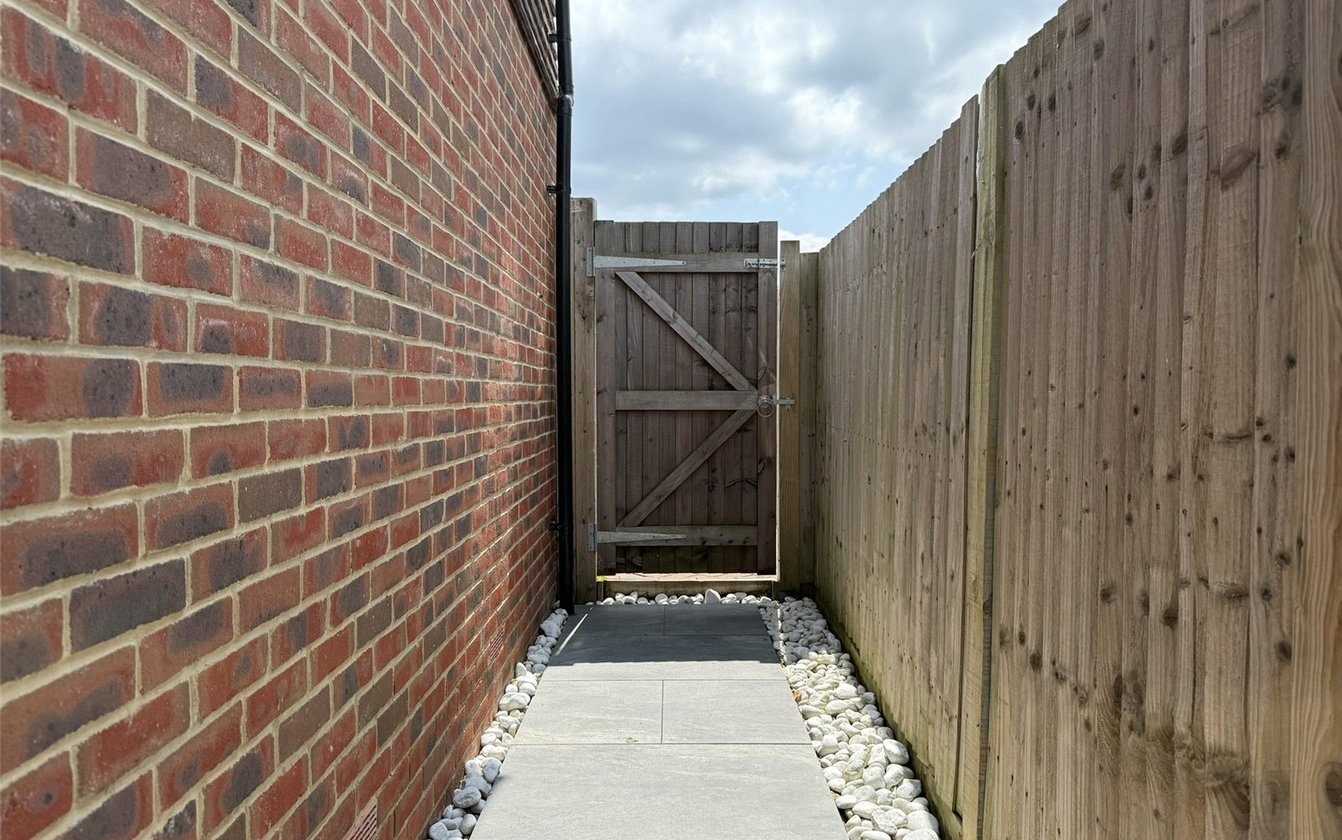 Deane Close, Sittingbourne, ME10, 6942, image-36 - Quealy & Co