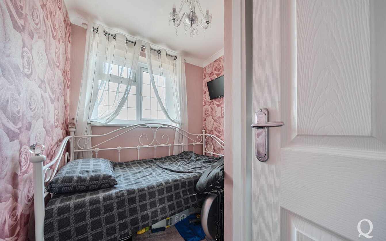 Thorn Hill Road, Warden, Sheerness, Kent, ME12, 6958, image-14 - Quealy & Co