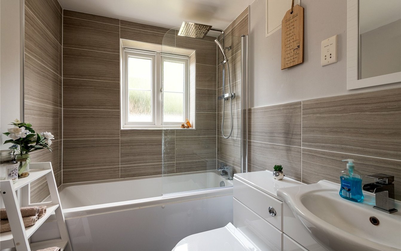 Archer Court, Kemsley, Sittingbourne, Kent, ME10, 6968, image-5 - Quealy & Co