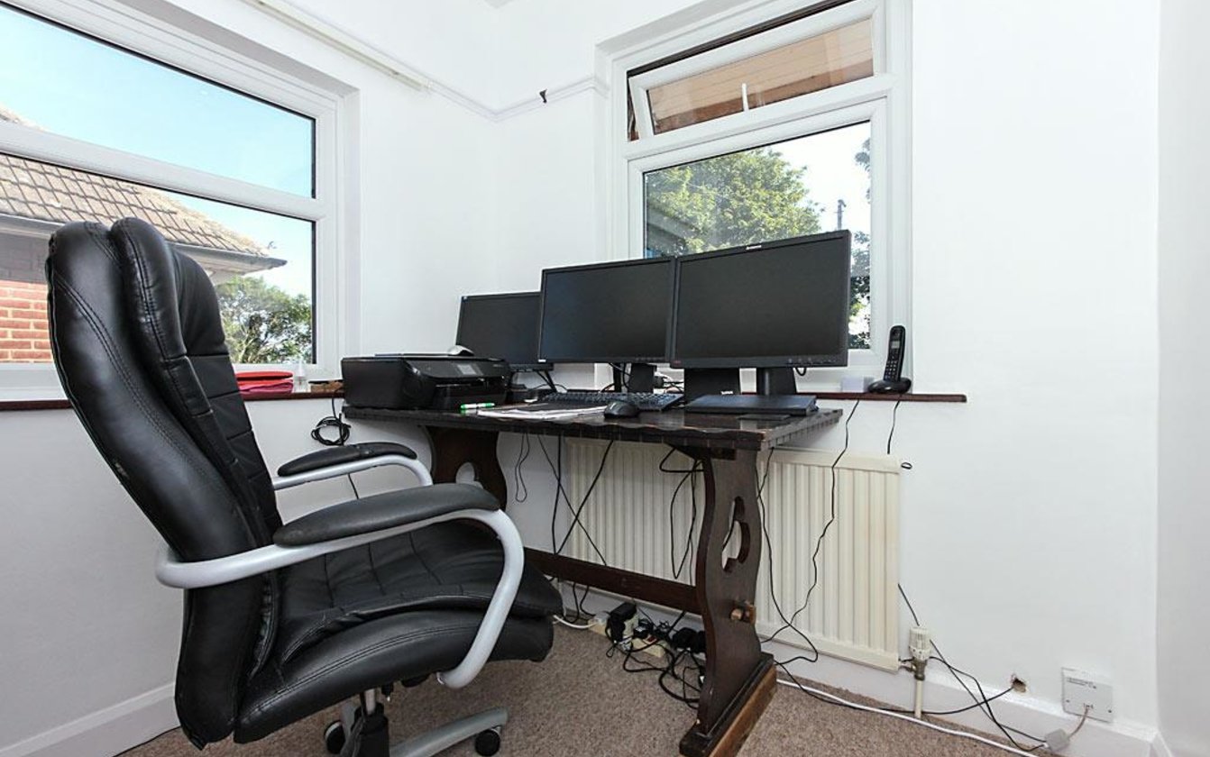 Beechwood Avenue, Milton Regis, Sittingbourne, Kent, ME10, 697, image-19 - Quealy & Co