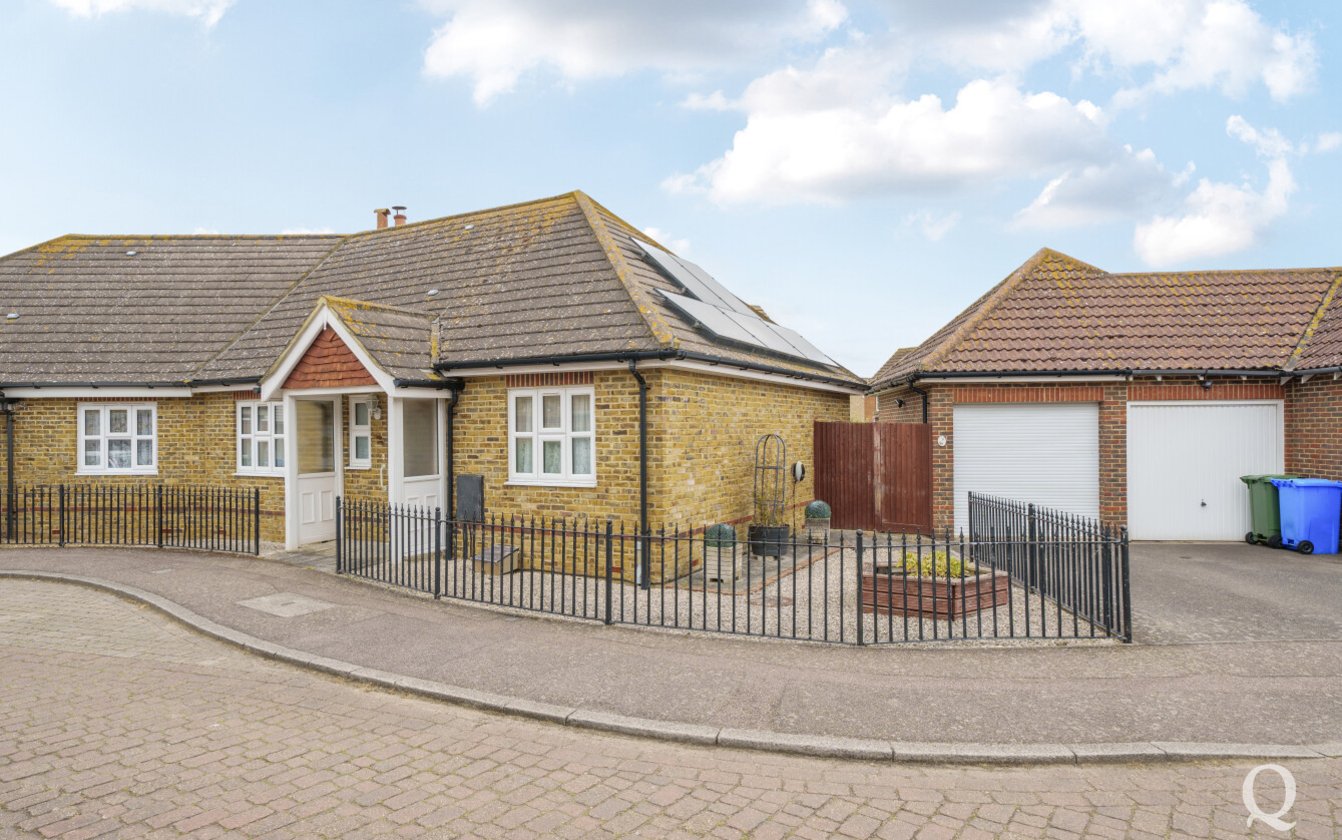 Sharfleet Crescent, Iwade, Sittingbourne, Kent, ME9, 6991, image-1 - Quealy & Co