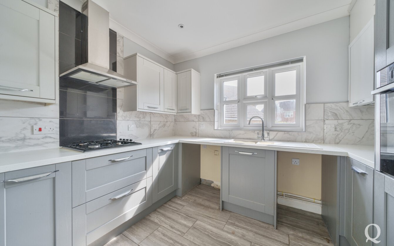 Sharfleet Crescent, Iwade, Sittingbourne, Kent, ME9, 6991, image-2 - Quealy & Co