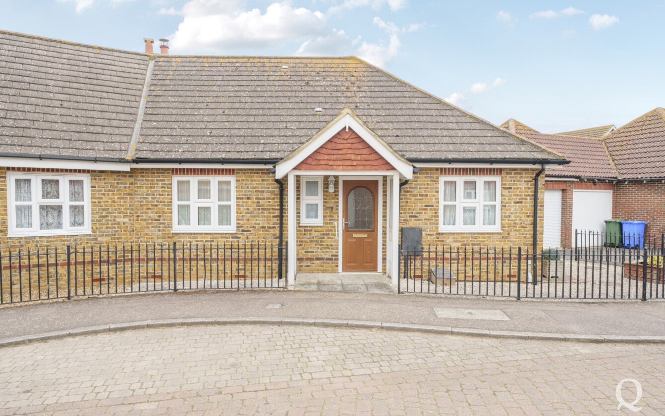 Sharfleet Crescent, Iwade, Sittingbourne, Kent, ME9, 6991, image-9 - Quealy & Co
