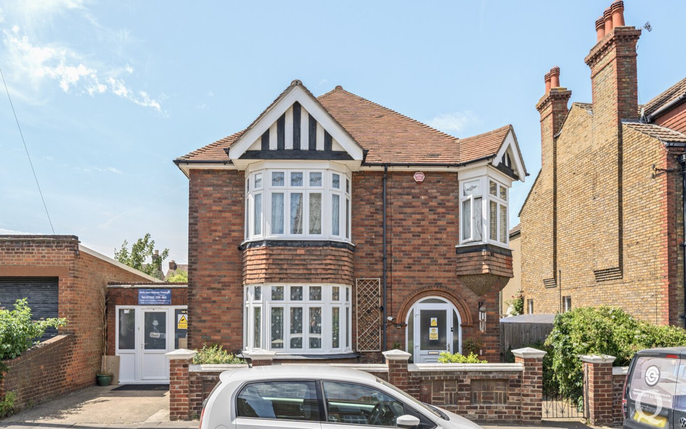 Park Road, Sittingbourne, Kent, ME10, 6997, image-21 - Quealy & Co