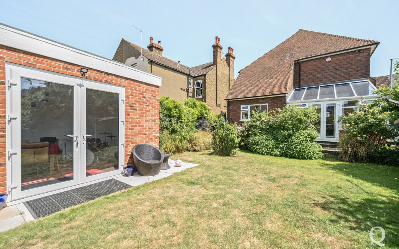 Park Road, Sittingbourne, Kent, ME10, 6997, image-7 - Quealy & Co