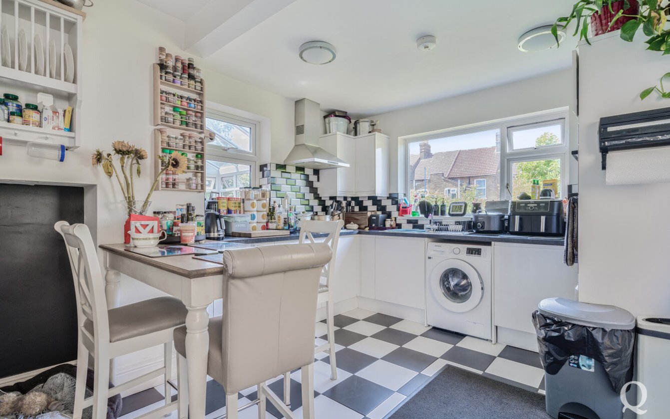 Park Road, Sittingbourne, Kent, ME10, 6997, image-18 - Quealy & Co