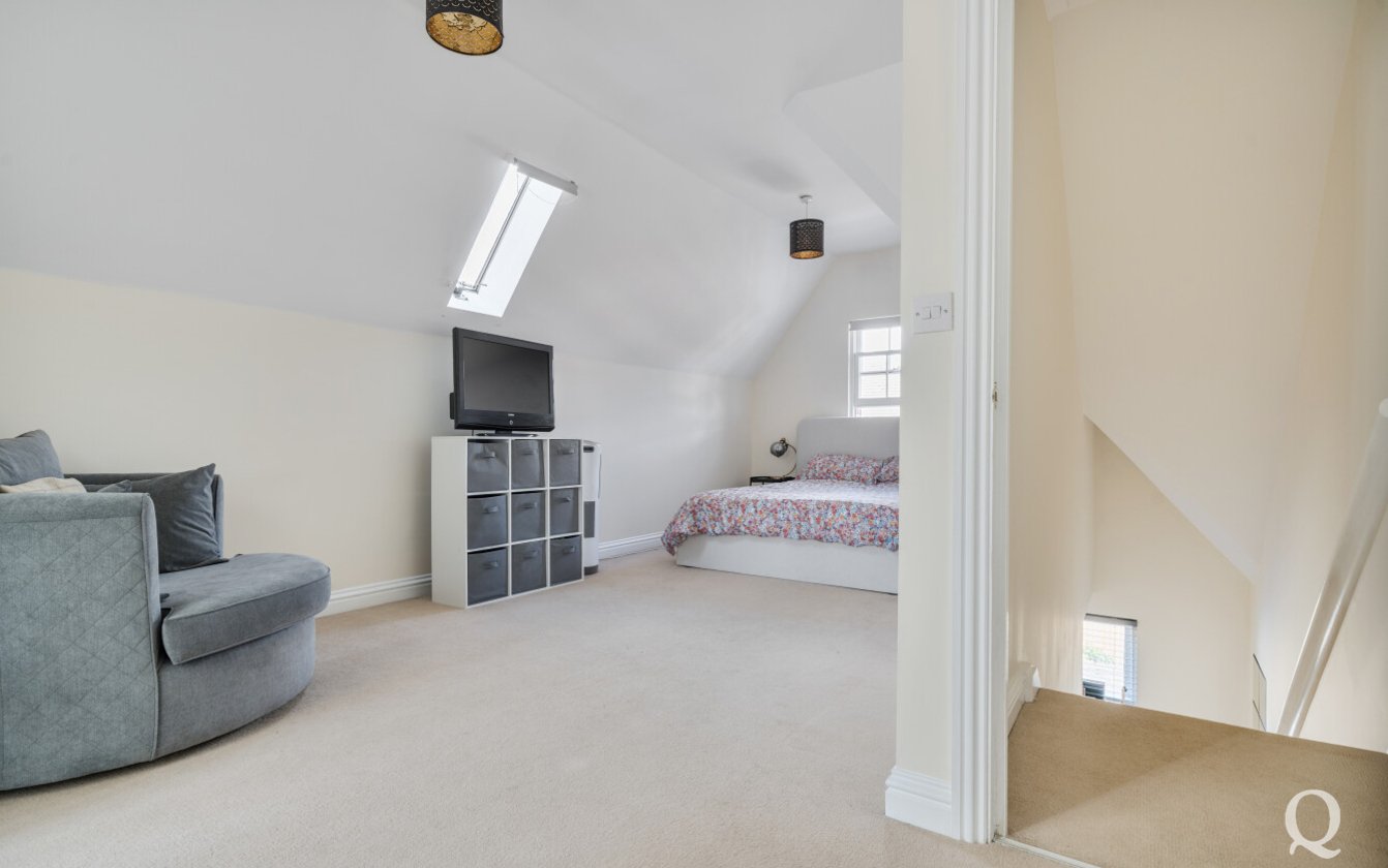 Crown Road, Sittingbourne, Kent, ME10, 7030, image-17 - Quealy & Co