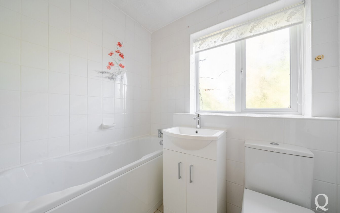 Turner Close, Kemsley, Sittingbourne, Kent, ME10, 7113, image-9 - Quealy & Co