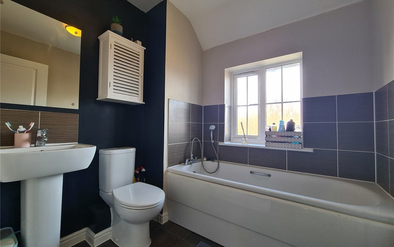 Holly Blue Drive, Iwade, Sittingbourne, Kent, ME9, 7119, image-16 - Quealy & Co