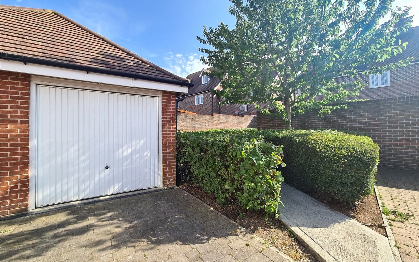 Holly Blue Drive, Iwade, Sittingbourne, Kent, ME9, 7119, image-20 - Quealy & Co