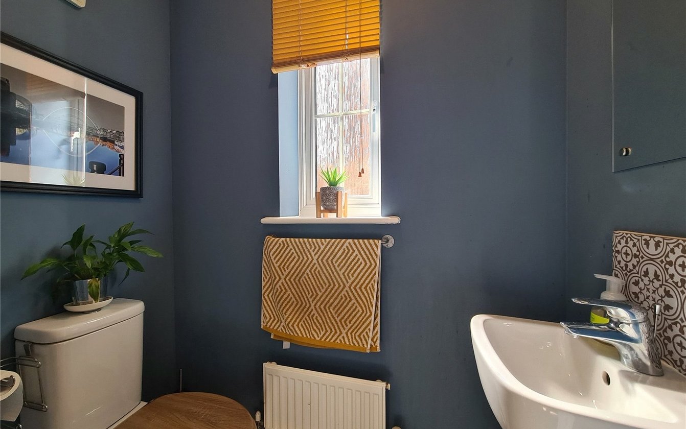 Holly Blue Drive, Iwade, Sittingbourne, Kent, ME9, 7119, image-10 - Quealy & Co