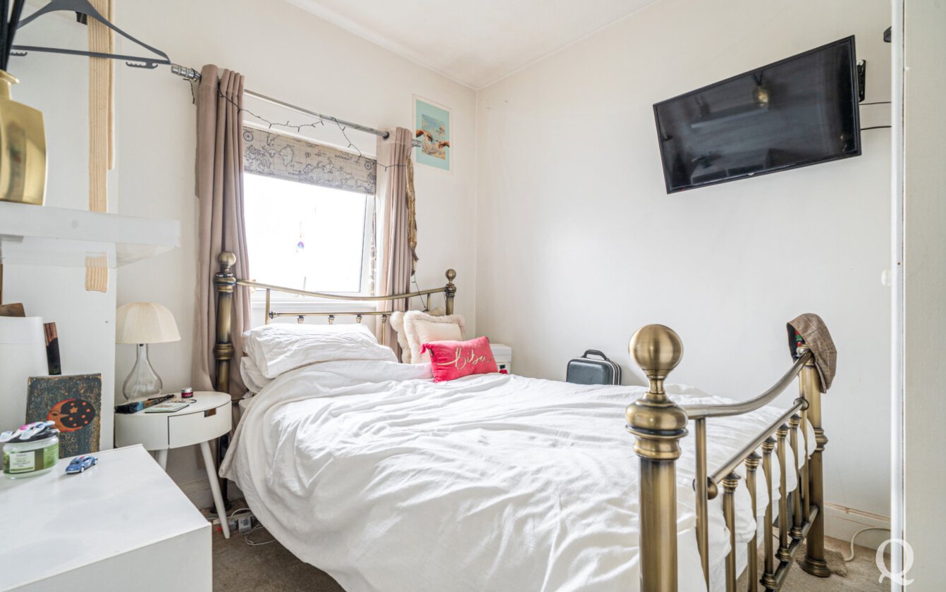 Barton Hill Drive, Minster on Sea, Sheerness, Kent, ME12, 7161, image-16 - Quealy & Co
