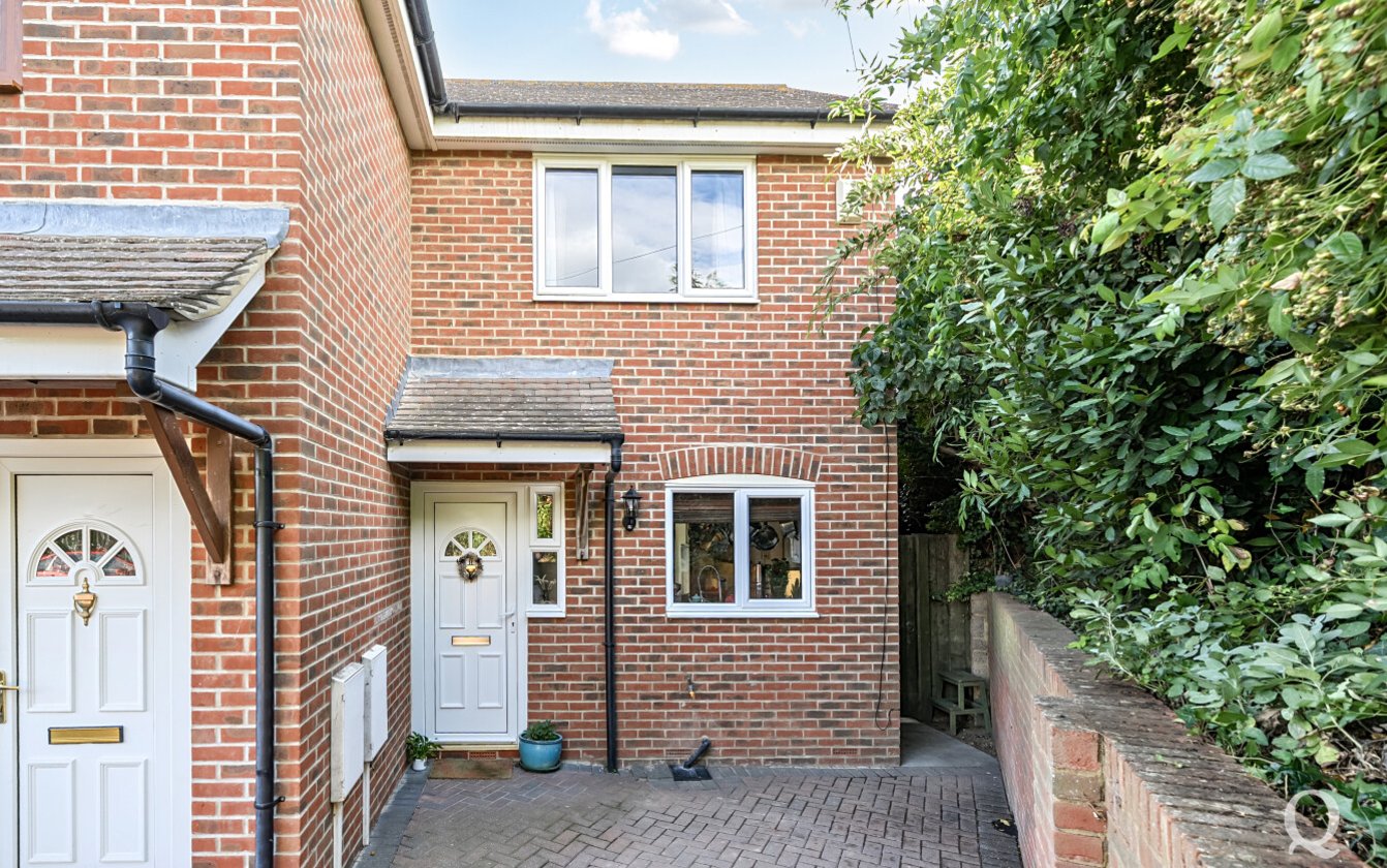 Middletune Avenue, Sittingbourne, Kent, ME10, 7162, image-1 - Quealy & Co